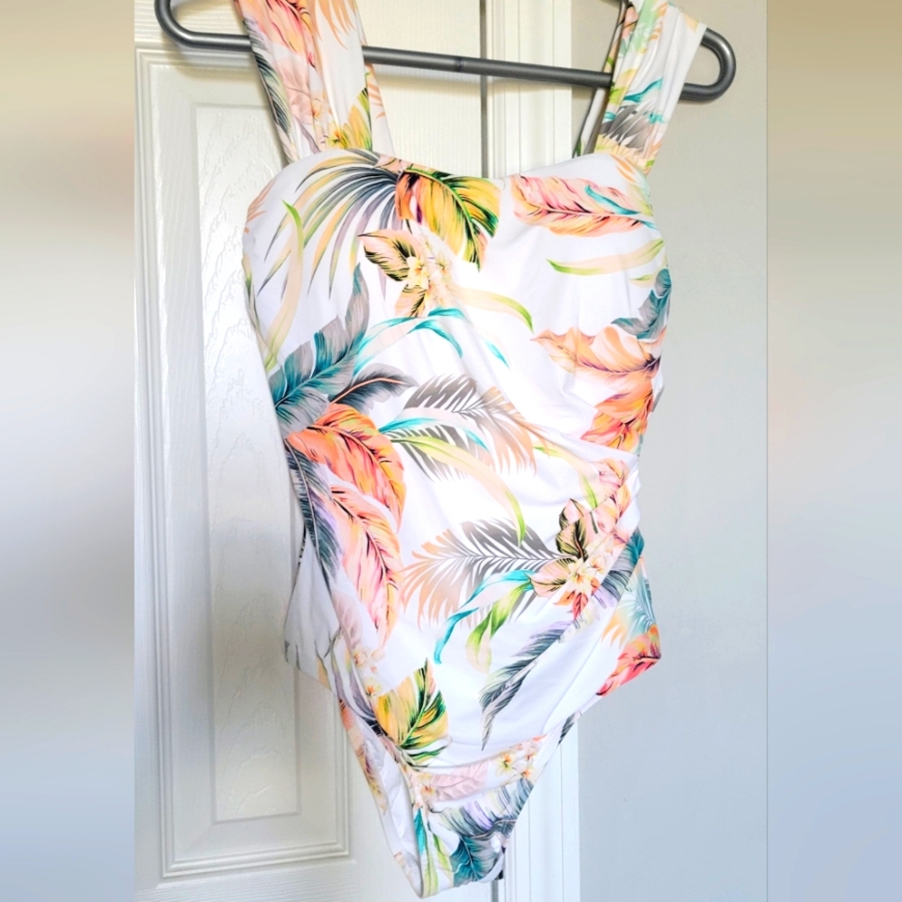 NWT Jantzen one-piece swimsuit